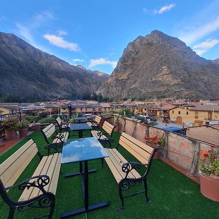 Los Apus Ollantaytambo Luaran gambar