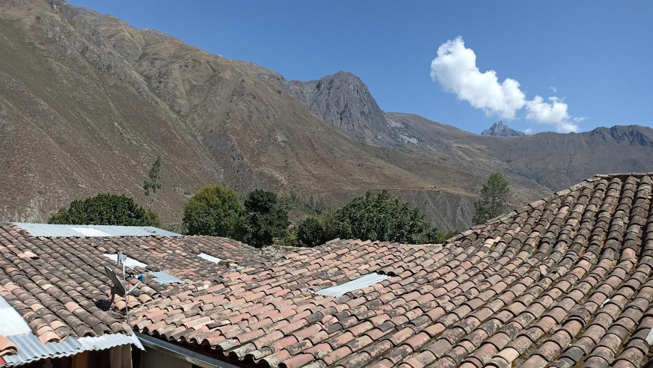 Los Apus Ollantaytambo Luaran gambar